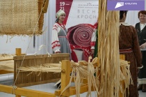 Мастера из Юсьвинского муниципального округа участвовали в VII фестивале традиционного ткачества «Весна. Кросна»