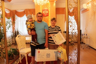 В Юсьвинском округе зарегистрировано рождение сотого малыша