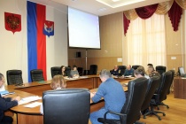 Обстановку с пожарами и их последствиями обсудили на заседании комиссии по чрезвычайным ситуациям