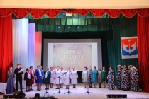 В Юсьвинском культурно-досуговом центре состоялась яркая конкурсная программа «Королевы серебряного возраста — 2025»