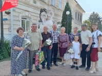 В отделе ЗАГС Юсьвинского муниципального округа поздравили юбиляров семейной жизни