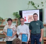 Мелюхину Кириллу, обучающемуся Юсьвинской средней школы, вручили диплом победителя престижного Всероссийского конкурса краеведческих исследовательских и проектных работ «Отечество: история, культура, этнос» в номинации «Великая Отечественная война»