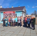 Поклонники скандинавской ходьбы из п. Майкор приняли участие в акции «10 тысяч шагов к Победе»!